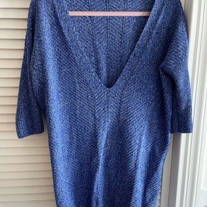 Deep v-neck high low sweater